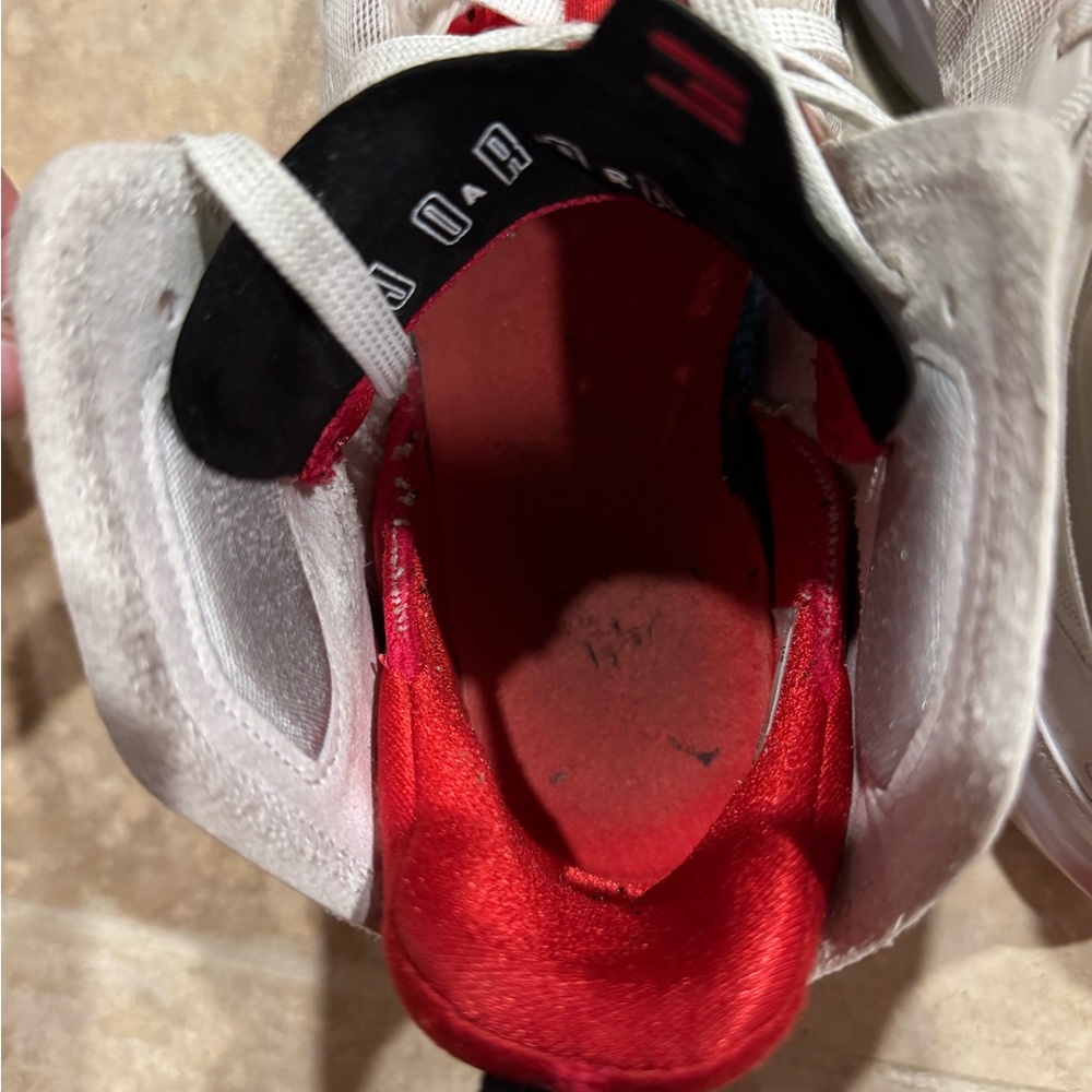 Air Jordan XXXVII in Great Condition!! Men’s Size 10 - Picture 9 of 11